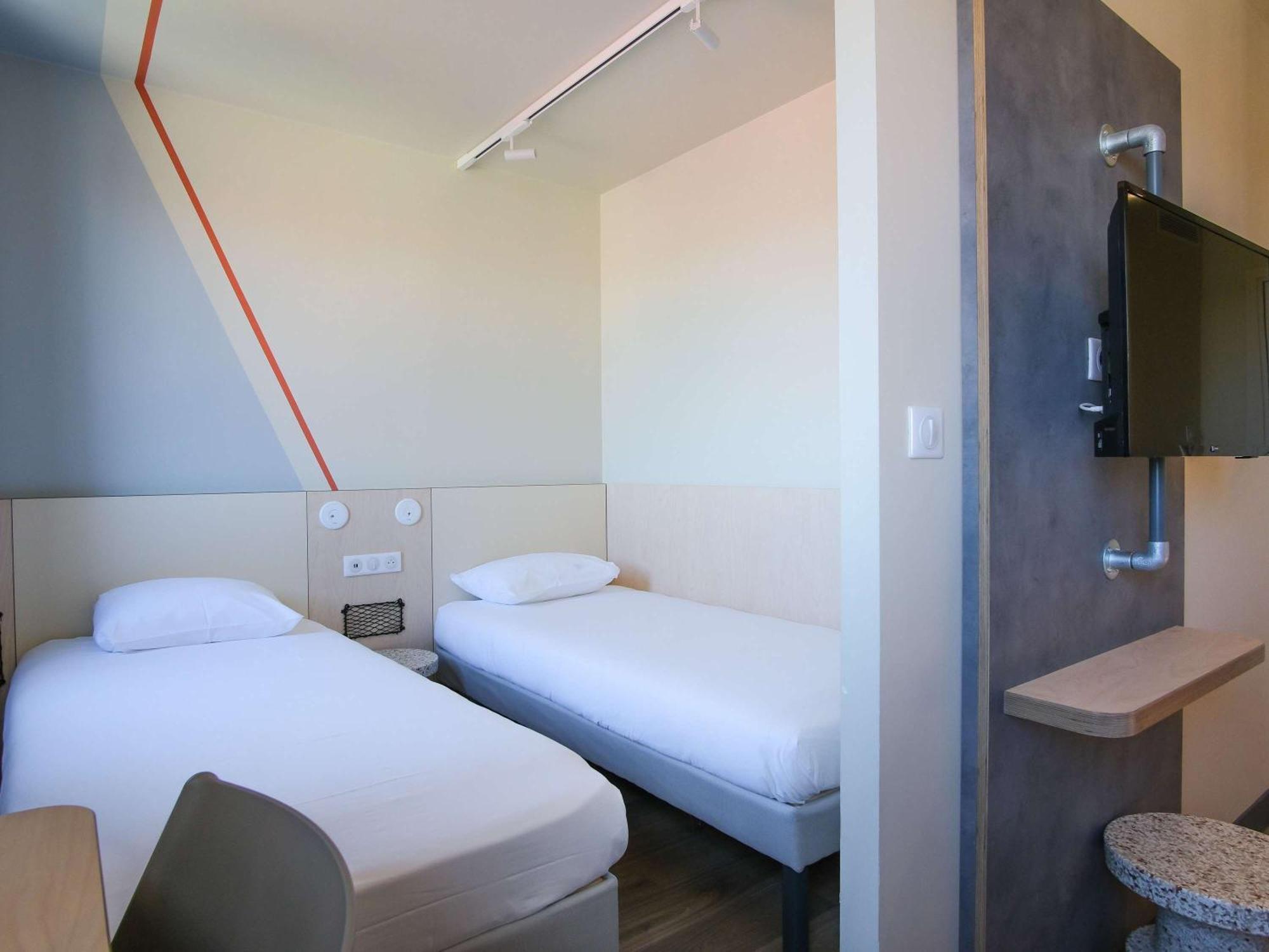Ibis Budget Toulouse Labege Exterior photo